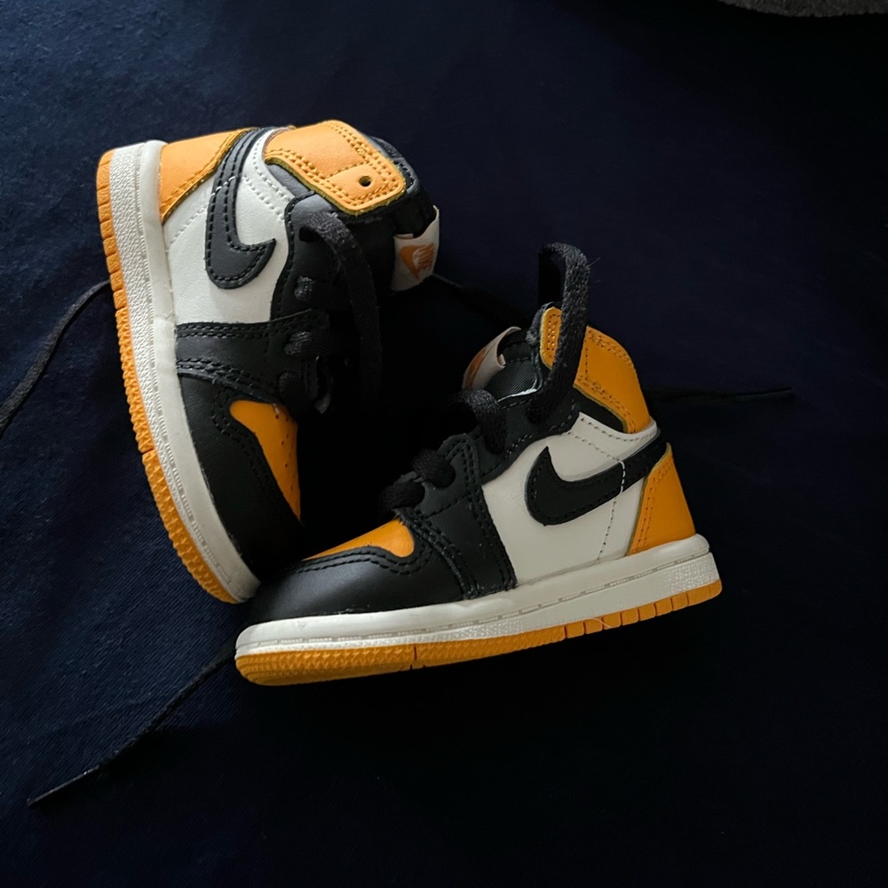 Air Jordan 1 Retro High OG TD 'Yellow Toe' for toddler